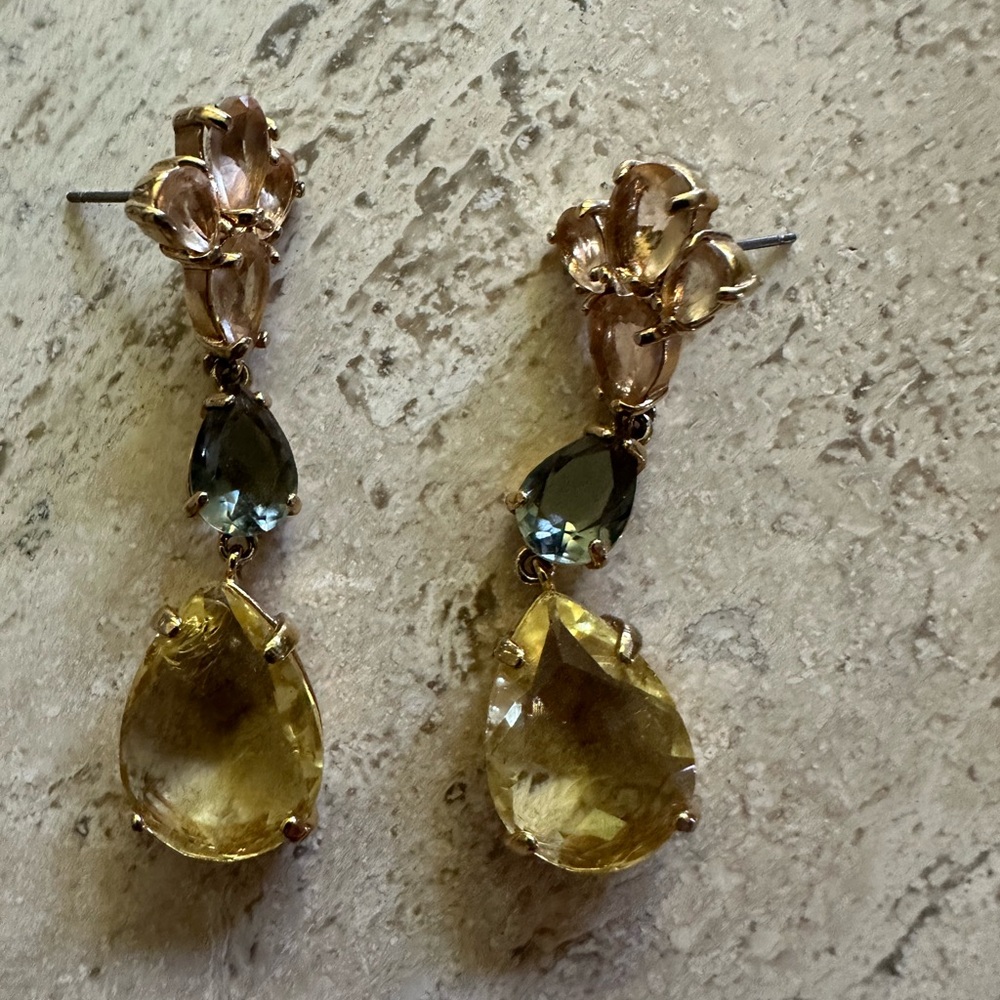 Elegant Gold and Green Drop Earrings